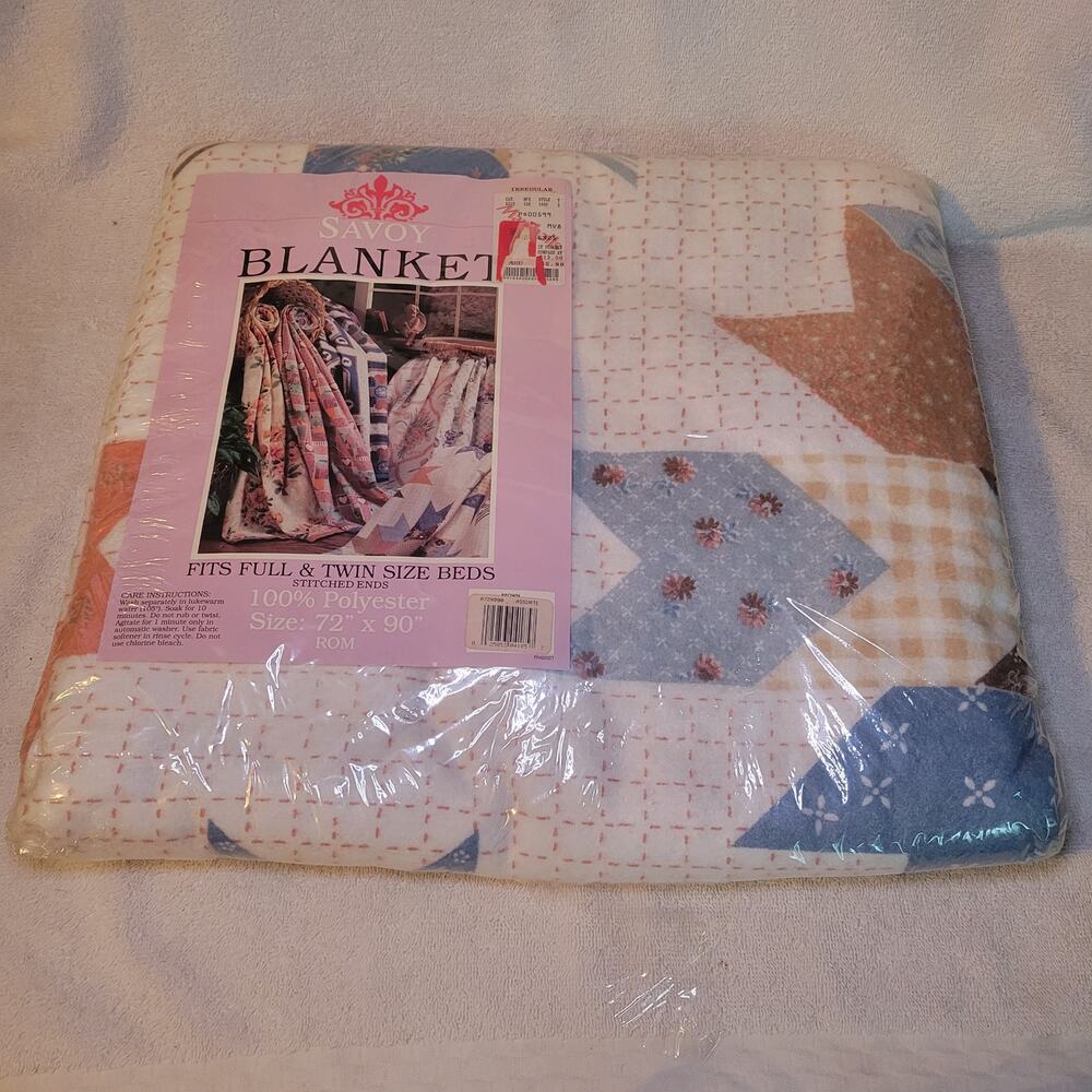 Vintage Savoy Owen Star Patch Print Blanket Twin/Full  72’ by 90’ Poly NOS